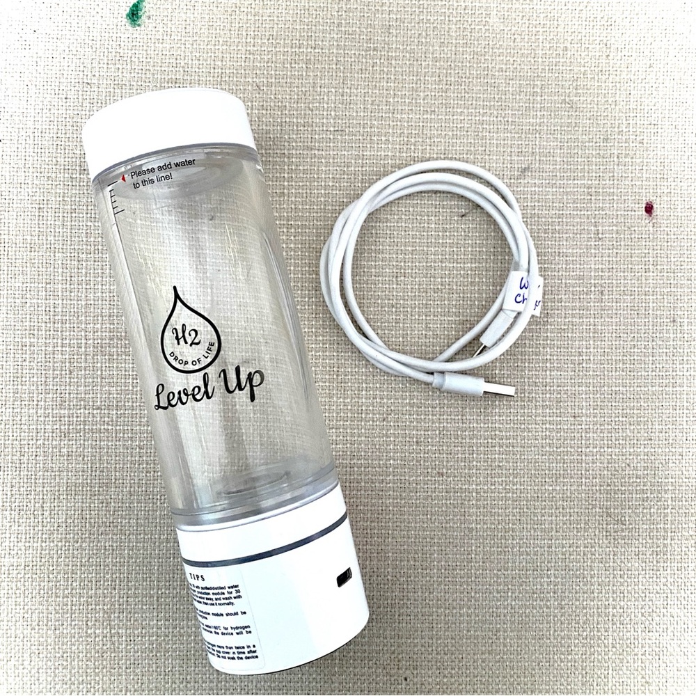 Level Up Hydrogen Water Bottle | Water Ionizer